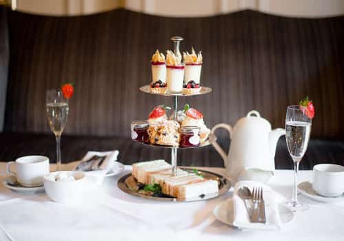 36% OFF - Essex: Seaside Break with Cream Tea & Prosecco!