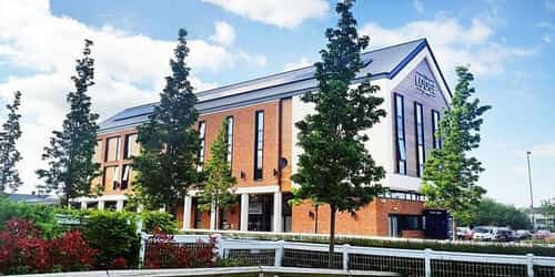 OVER 50% OFF - Hotel stay for 2 near North Wessex Downs including wine!