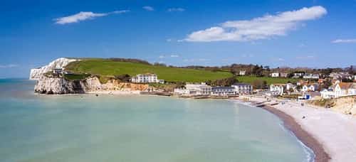 SAVE OVER 45% on this Isle of Wight: 5-night cottage stay for up to 4!