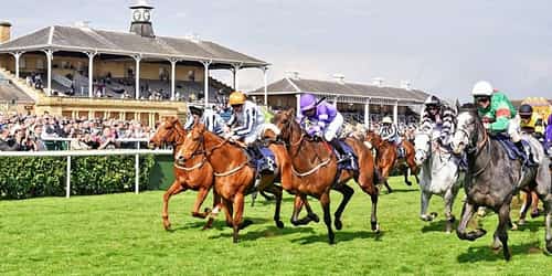 SAVE OVER 45% on Raceday for 2 with concert by Beach Boys legend!