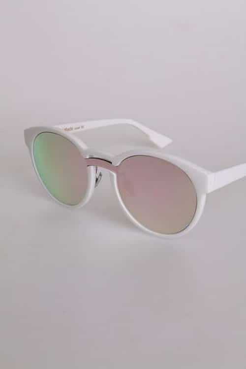 WHITE FRAMED ROUND SUNGLASSES IN CRYSTAL WITH TINT LENS