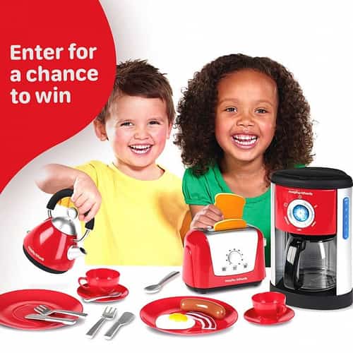 WIN this Kids Kitchen Play Set (Morphy Richards)!