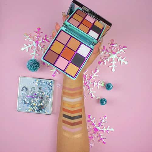 Up to 50% off in the SALE - Snow Globe Palette Penguin