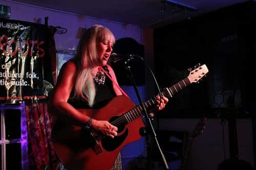 Vikki Clayton & Chums