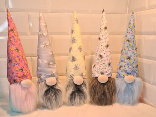 NEW BEE π RANGE www.vinylangels.co.uk
