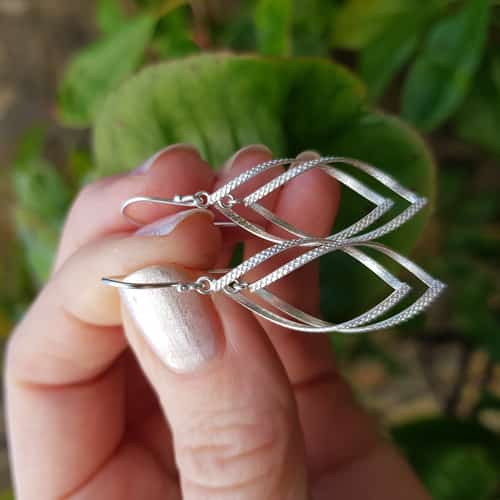 Gorgeous range of drop and dangly earrings from Callibeau Jewellery