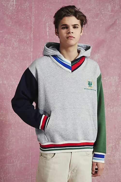 Stay cozy and save big with our men's hoodies and sweatshirts sale!