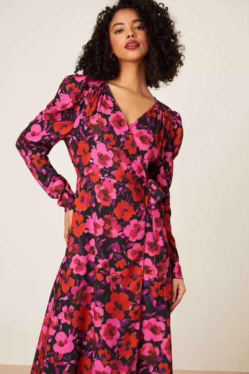Discover stylish dresses at unbeatable prices in our sale!