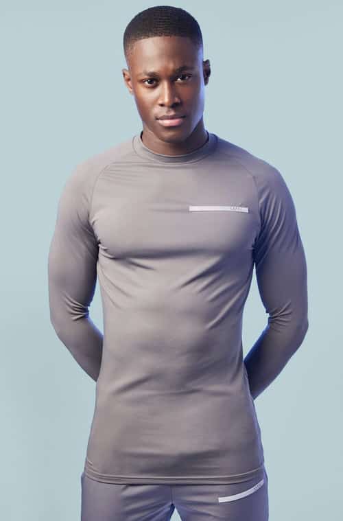 Score big savings on men's gym clothes in our sale!