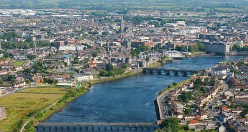 Ireland: Discover the Emerald Isle.