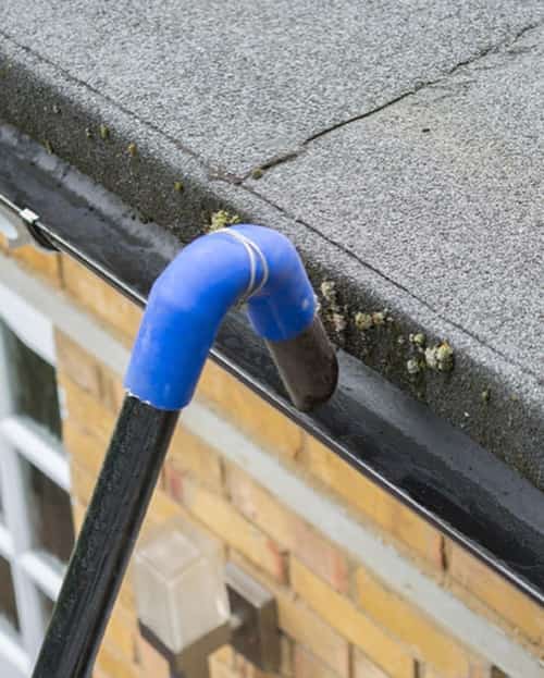 Gutter clearing