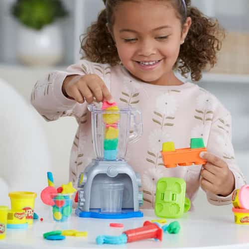 WIN this Play-Doh Swirlin' Smoothies Toy Blender Playset