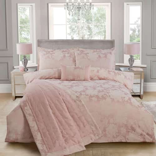 Indulge in Luxury with Up to 80% Off Jacquard Bedding Designs!