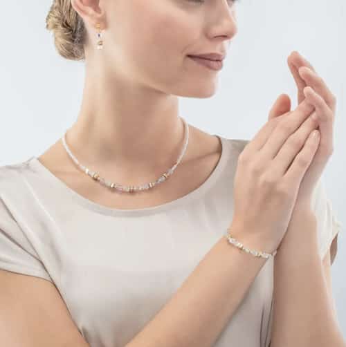 Save 30% on the Coeur De Lion Graduated GEOCUBE Necklace in Gold & White!