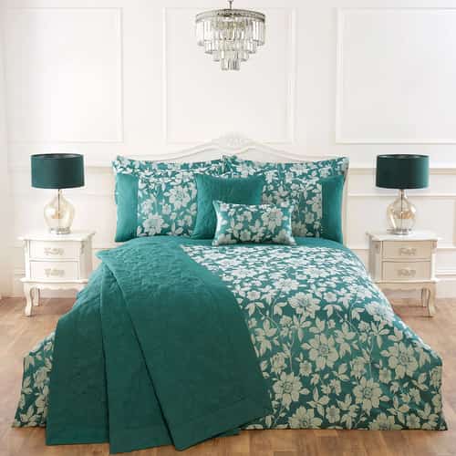 Black Friday: Up to 80% Off Jacquard Bedding