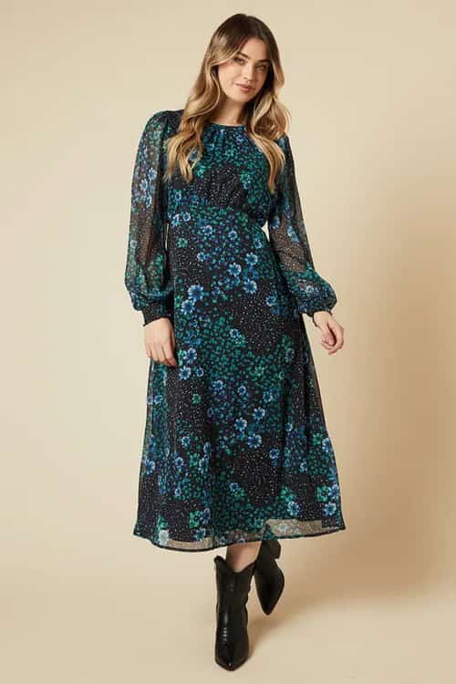 Refresh Your Style β Up to 50% Off Wardrobe Essentials! Shop Now!
