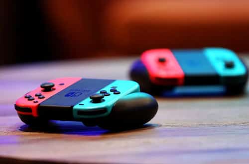 Switch It Up – Save 10% on Console Gaming Accessories & Software with Any Nintendo Switch Purchase!