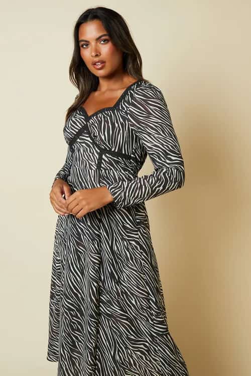 Up to 50% Off Fashion Favourites + Extra 20% Off Brands
