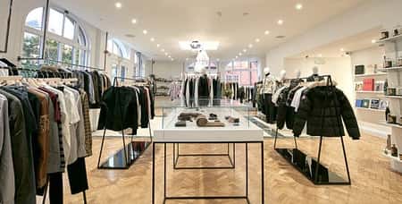 Extra 10% off fashion and homeware SALE!