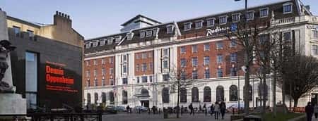 Radisson Blu Hotel Leeds Wedding Fayre and Sale