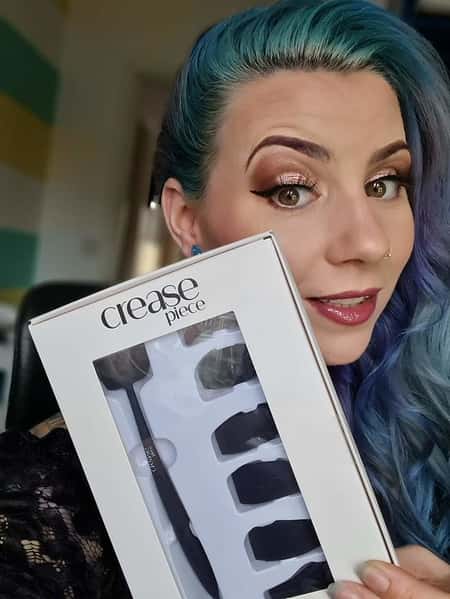 Cut Crease Creation Kit
