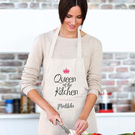 £19.99 - Free UK Delivery - Queen of the Kitchen Apron Personalised