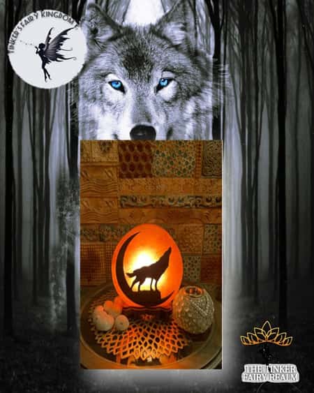 Himalayan Salt Lamp with Wooden Wolf Motif 22cm £27.99