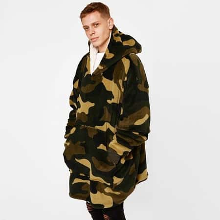 Khaki green camo hooded blanket