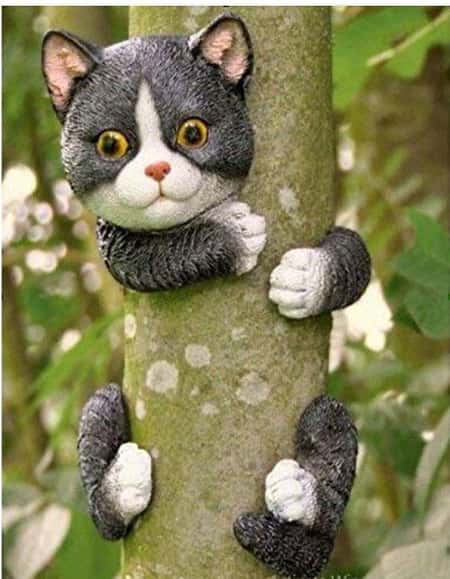 Cat Garden Animal Tree Peeker Novelty Garden Ornaments Garden