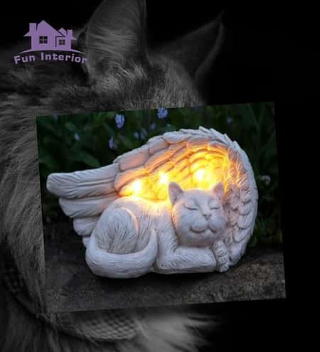 SOLAR STONE EFFECT MEMORIAL CAT LIGHT £19.99