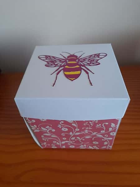 New multi gift exploding gift box/ trinket box/ Keepsake with felt flower display in the centre.