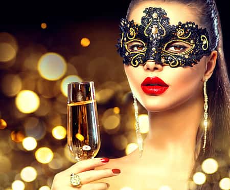 Valentine's Masquerade | Welcome Drink | Happy Hour Till 9.30pm | Roxy Mayfair