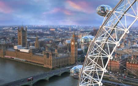 Stay 1 night in 3* central London Hotel and a Champagne Experience Ticket to London Eye - under £60!