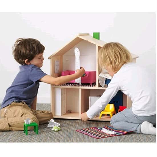 This Amazing Dolls house can also become a wall shelf and it's only £23