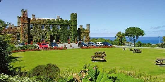 £69 – Cornwall: St Ives castle stay with extras, 59% off!
