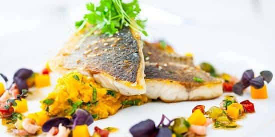 Award-winning 3-course lunch for up to 4 in Lincoln -  from £45!