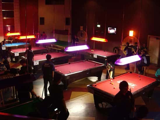 STUDENTS - Games of pool or snooker are just £5.95!