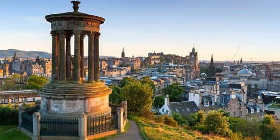 Overnight Apartment Stay for 2 in Edinburgh - SAVE 40%