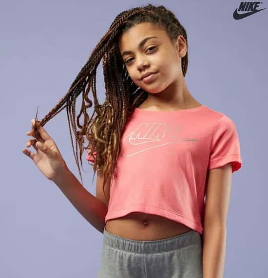 40% OFF - Nike Girls' Crop Futura T-Shirt Junior!