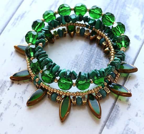 Emerald green and gold wrap bracelet - £22.00!