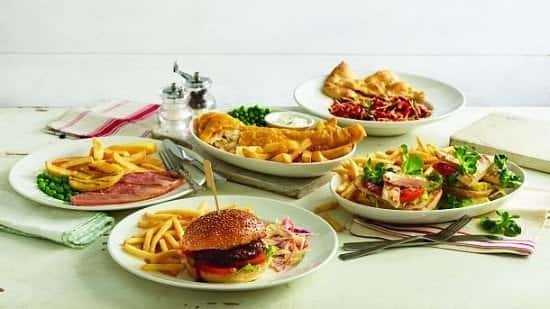 LUNCH FOR A FIVER - 5 Dishes at £5!