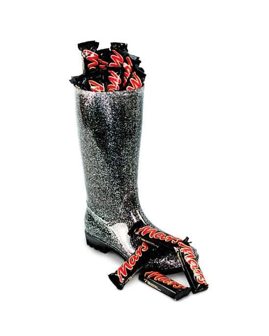 #MondayMadness - WIN - A Primark WELLIE full of MARS BARS