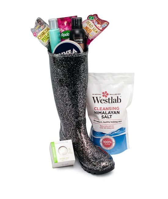 #MondayMadness - WIN - A Primark SMELLY WELLIE (a Wellie full of Smellies)
