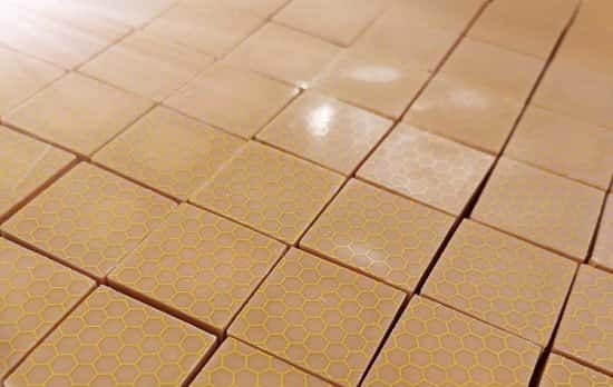 Our exquisite Honey chocolates are made with white chocolate and are filled with local honey!