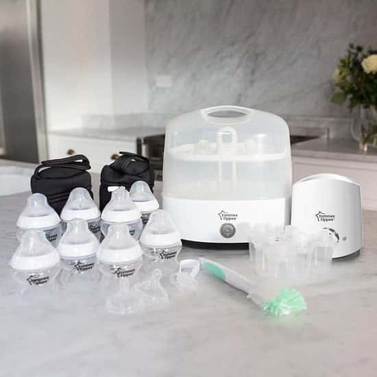 SAVE A WHOPPING £95.00 - Tommee Tippee closer to nature complete feeding kit - white!
