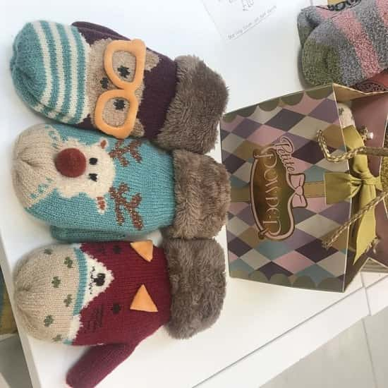 10% OFF CHILDREN'S MITTENS!