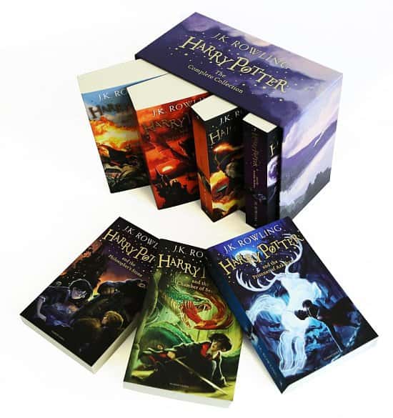 SAVE £33.00 - The Complete Harry Potter Collection (7 Book Box Set) BETTER than HALF PRICE!