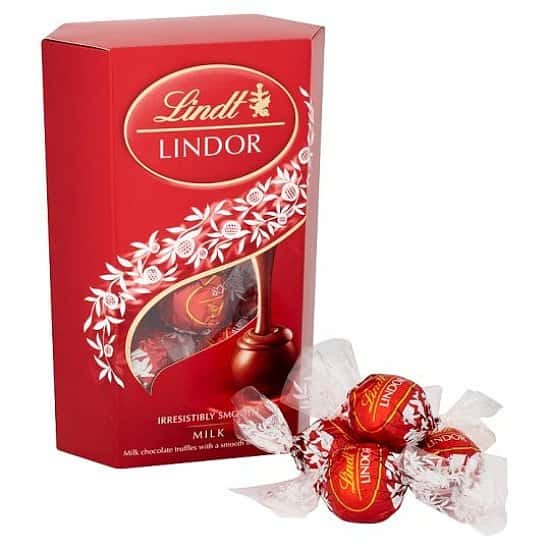 FAMILY STOCKING FILLERS - Lindt Lindor Chocolate!