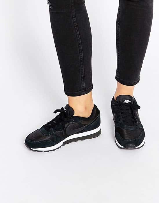 SALE, SAVE ON TRAINERS - Nike Black & White MD Runner Trainers!