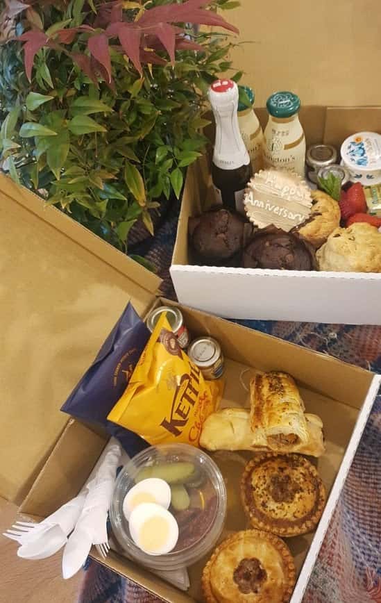 We are very pleased to be offering our brand new picnic hamper for two for your relaxing weekend!